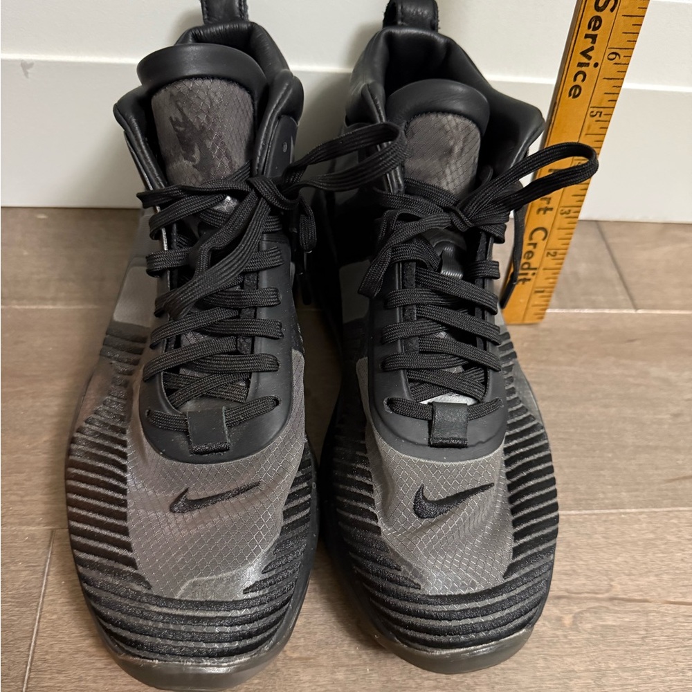 Nike LeBron Soldier AQ0114-001 Black Grey Basketball Shoes Men’s 9.5